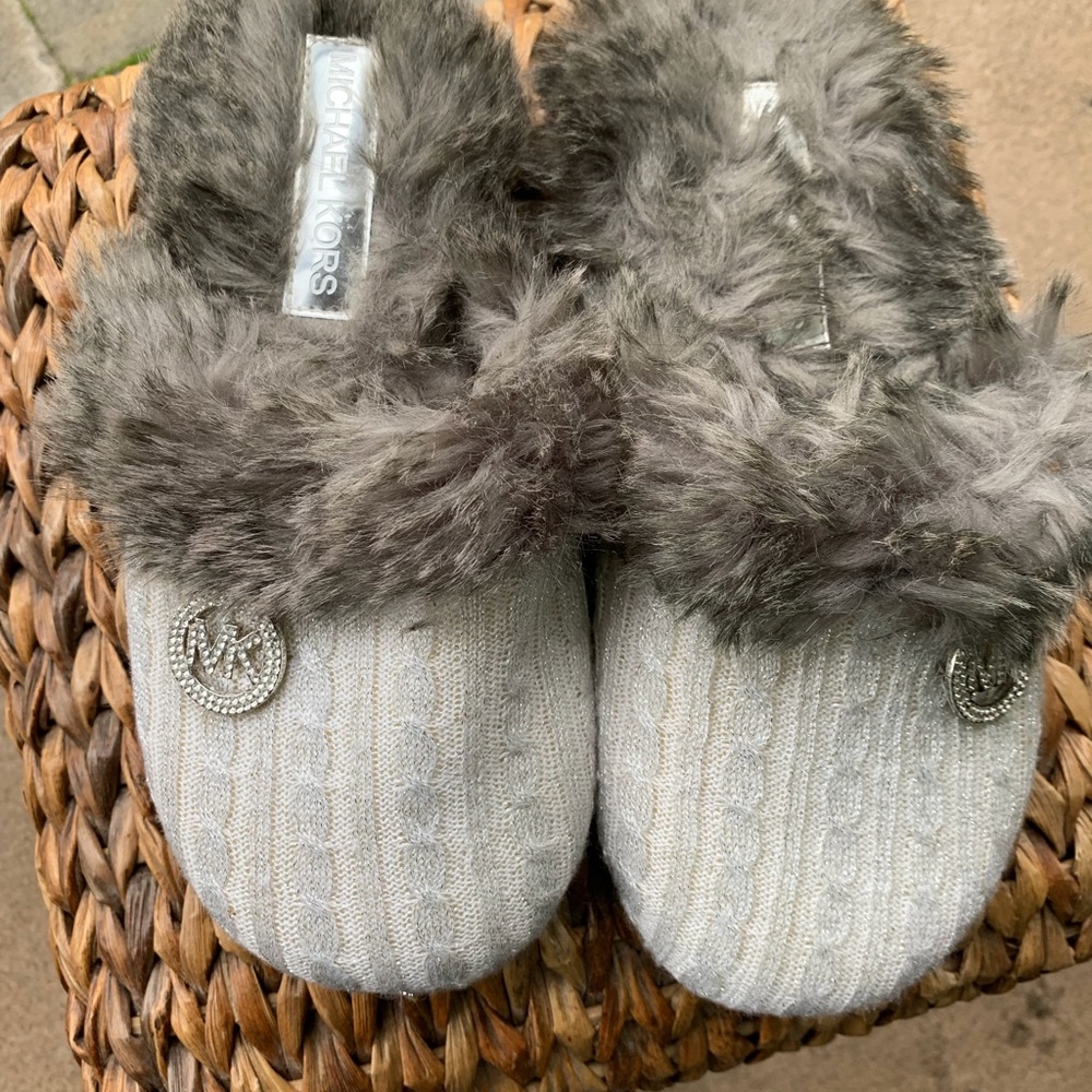 Ladies Gray Slippers Michael Kors Size L 9/10